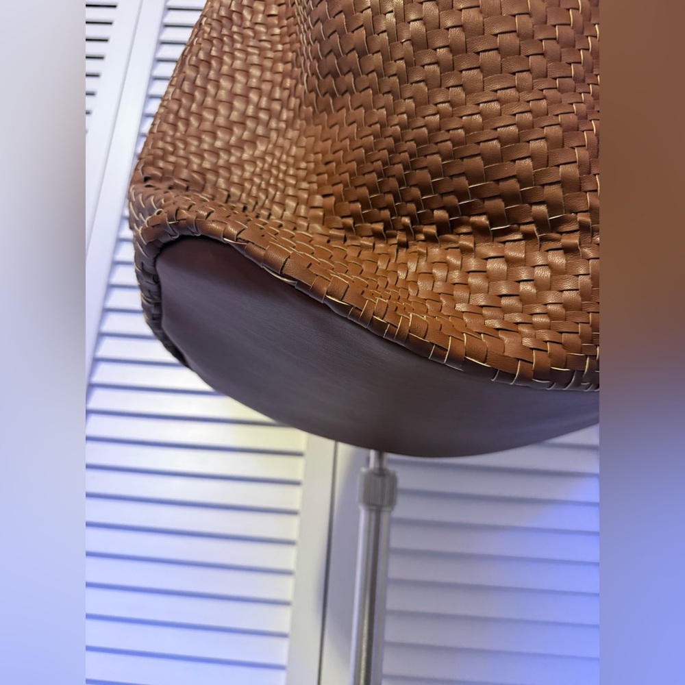Deux Lux FAUX Leather Woven OVERSIZED Hobo Basketweave in Honey - Picture 8 of 12